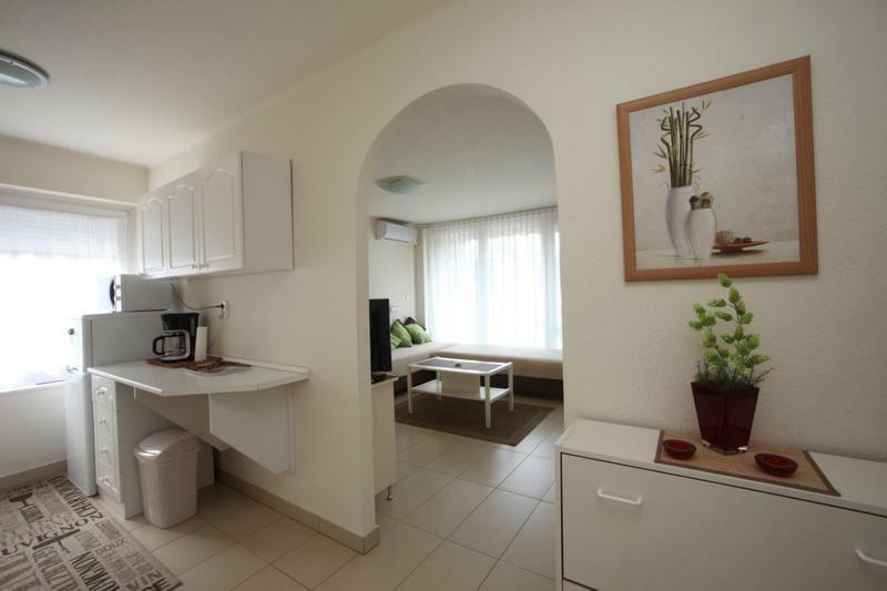 Siesta Apartmanhaz Balatonfuered ภายนอก รูปภาพ